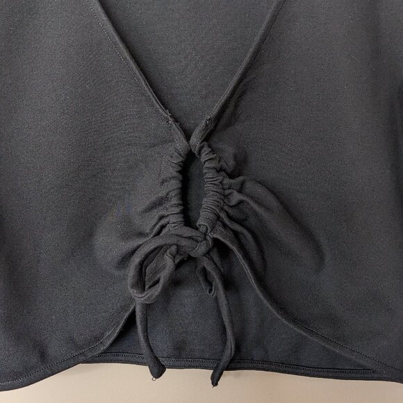 Aritzia Sun-deh Crop Top - Sunday Best Far Out V-neck Top with Cutout - Picture 5 of 11